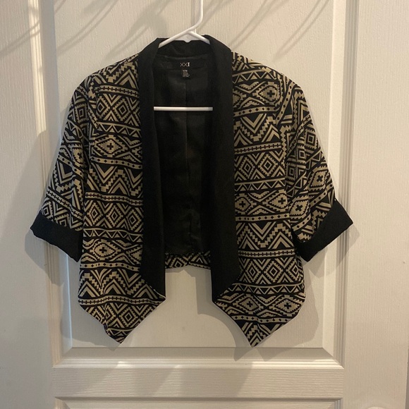 Forever 21 Aztec print cropped blazer - Picture 1 of 5